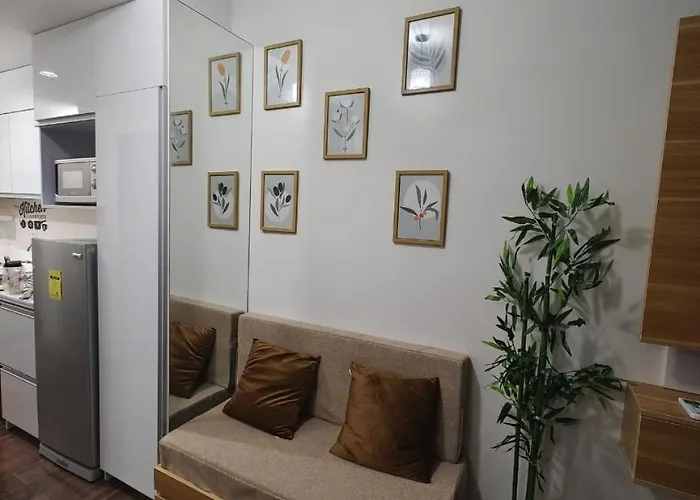 Apartment Fresh Air In Heart Of Makati