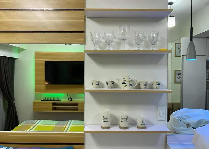 Apartment Fresh Air In Heart Of Makati